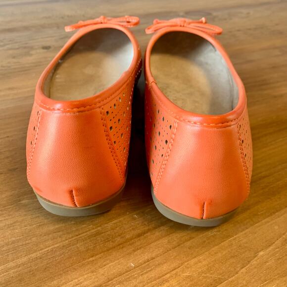 Cliffs White Mountain Womens Sz 8W Shoes Cheryl Tangerine Ballet Flats Summer - Picture 6 of 13
